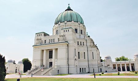 Friedhofskirche am Zentralfriedhof.  