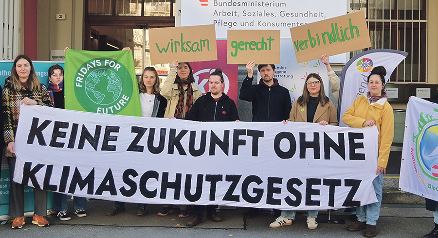 In Österreich fordern sieben Kinder- und Jugendorganisationen und die Bundesjugendvertretung von der Regierung rechtsverbindliche Ziele für den Klimaschutz und die Beteiligung junger Menschen. / FFF/Noomi Sollak In Österreich fordern sieben Kinder- und Jugendorganisationen und die Bundesjugendvertretung von der Regierung rechtsverbindliche Ziele für den Klimaschutz und die Beteiligung junger Menschen.