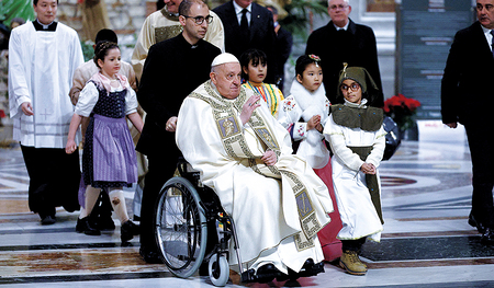 Ludovica Lavinia Piccioni (l.) lebt in Rom und hat heuer Erstkommunion in der deutschsprachigen Pfarre Santa Maria dell’Anima.   