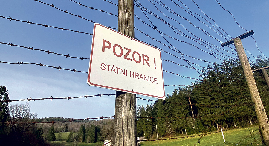„DenkStätte“ an den Eisernen Vorhang bei Guglwald. / Verein Denkstein Eiserner Vorhang /Privat, Albert Ettmayr(2) „DenkStätte“ an den Eisernen Vorhang bei Guglwald.
