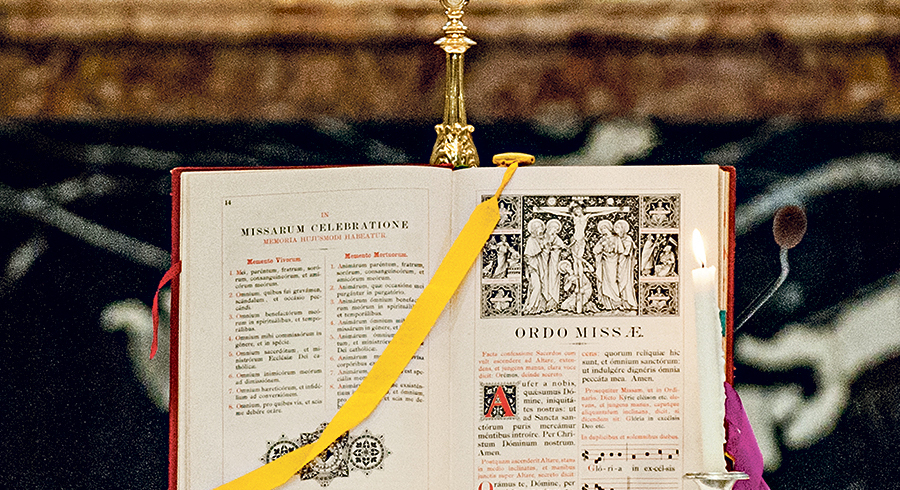 Der Konflikt mit den Piusbrüdern geht weiter als der Streit um die Form und Sprache der Liturgie. / APA-Images / PA / ©M. MIGLIORATO Der Konflikt mit den Piusbrüdern geht weiter als der Streit um die Form und Sprache der Liturgie.