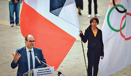 Teilnehmer beim Interreligiösen Olympia-Treffen vor Notre-Dame war u. a. auch der Präsident der Protestantischen Föderation Frankreichs, Christian Krieger. 