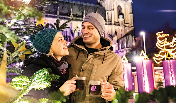 Zeit genießen bei Advent  am Dom.  