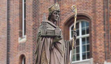 Ansgar-Statue in Hamburg.  