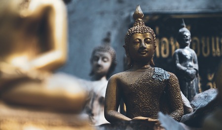 'Warum ist der Buddha so dick?' ist eine der Fragen, die im Buch gestellt wird; Symbolbild