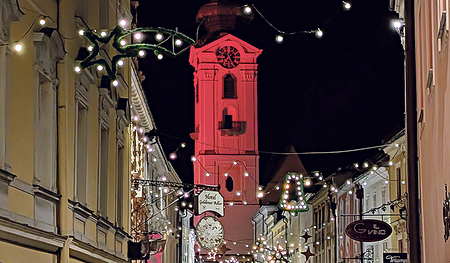 Der „rote“ Kirchturm von  Freistadt.  