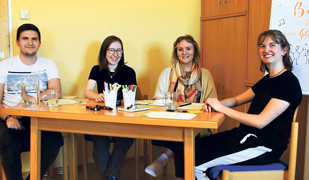 Das Musikprojekt-Team des Schacherhofs (von links): Lukas Fellner, Miriam Deinhofer, Antonia Legat, Florentina Fehringer