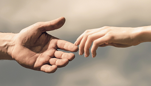 esus streckt uns die Hand entgegen, noch bevor wir einen Schritt auf ihn zu machen. / Adobe Stock esus streckt uns die Hand entgegen, noch bevor wir einen Schritt auf ihn zu machen.