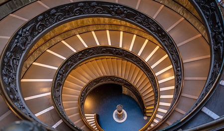 Treppe in den Vatikanischen Museen