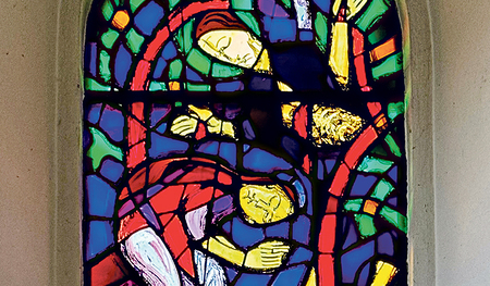 Maria Magdalena, Ausschnitt eines Glasfensters von Margret Bilger, Linz-St. Magdalena.   