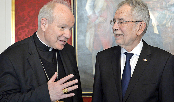 Kardinal Schönborn und Bundespräsident Van der Bellen.   