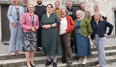 Dekanat Windischgarsten / Foto Haijes Das Kernteam, das den Prozess leitet, mit den Prozessbegleiter:innen Mayella Gabmann und Heinrich Brandstetter und der inhaltlichen Beauftragten Brigitte Gruber-Aichberger.