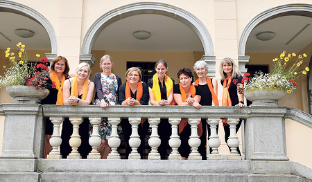 Die Leiterin des Bibelwerks Linz, Karin Hintersteiner (3. v. li.), mit dem Bibelwerk-Team. 