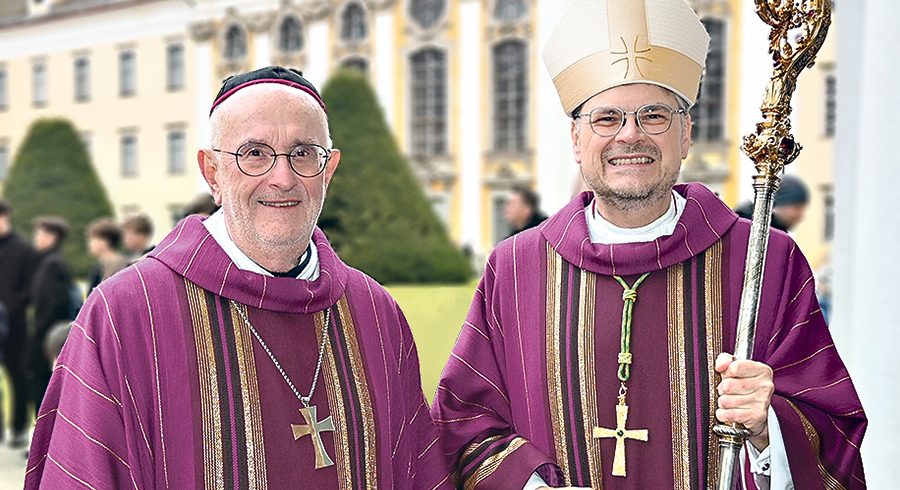 Der neue Propst Klaus Sonnleitner (rechts) mit seinem Vorgänger Johann Holzinger.  